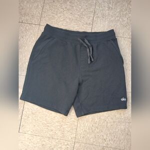 ALO Yoga Men's Black Athletic Shorts